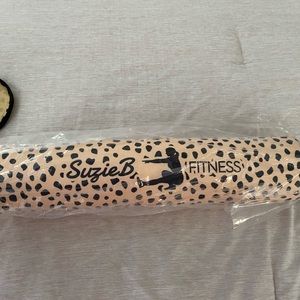 SuzieB Cheetah Print Barbell Pad
